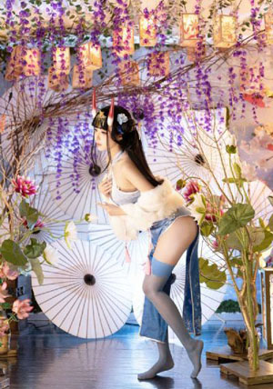 国产白丝av_DVD完整版观看