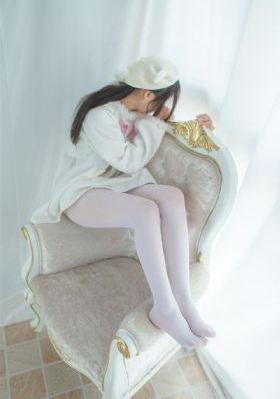 欧美吃土色口红_超清在线观看电视